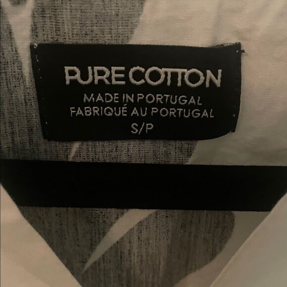 Elegant Black and White Long Sleeve Dress - Picture 2 of 4